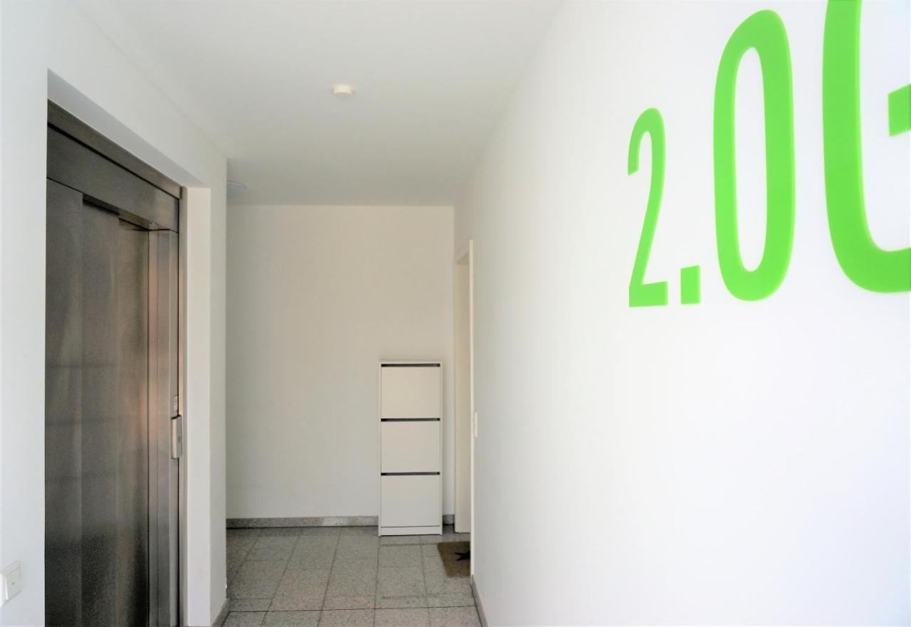 פרנקנטל Mein Apartment, Stars Mit Balkon Und Klima Fuer Bis Zu 4 Personen מראה חיצוני תמונה