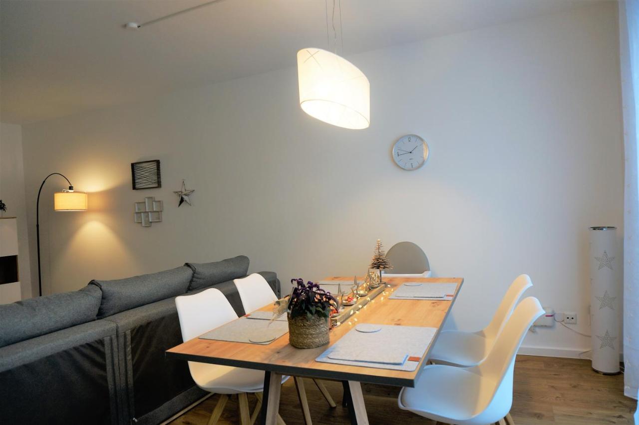 פרנקנטל Mein Apartment, Stars Mit Balkon Und Klima Fuer Bis Zu 4 Personen מראה חיצוני תמונה
