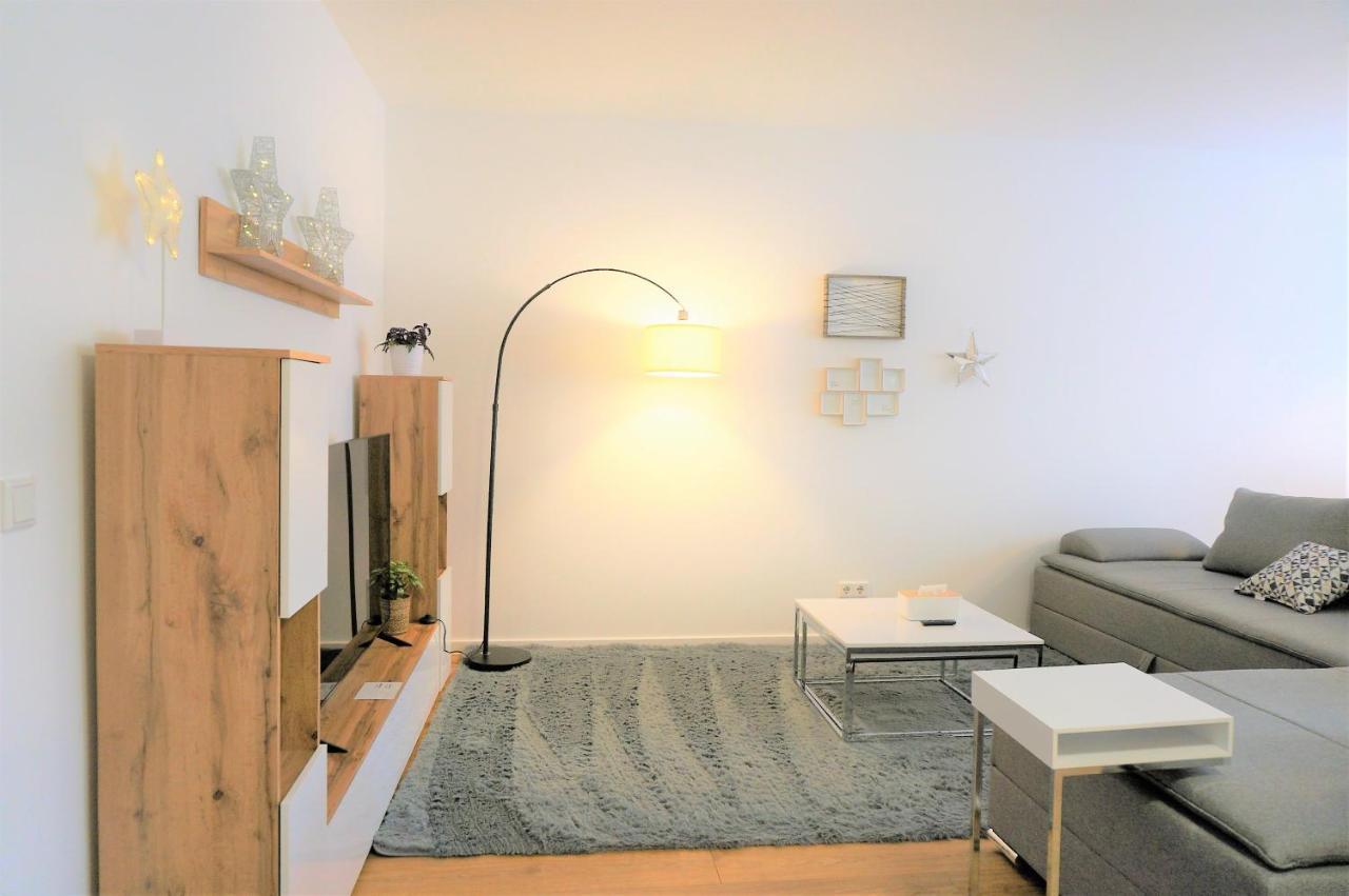 פרנקנטל Mein Apartment, Stars Mit Balkon Und Klima Fuer Bis Zu 4 Personen מראה חיצוני תמונה